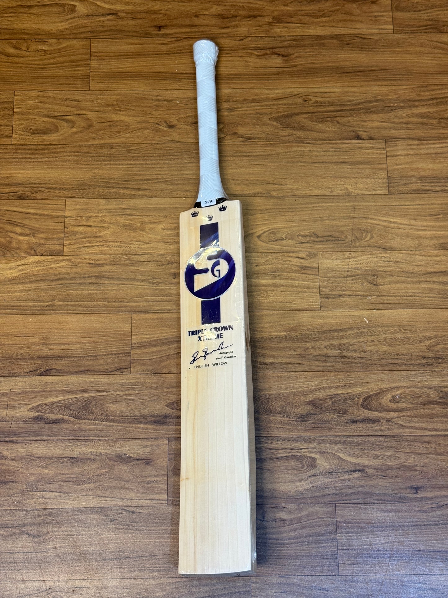 SG TRIPLE CROWN XTREME ENGLISH WILLOW CRICKET BAT-SH