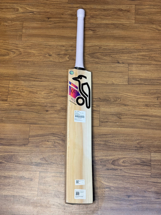 KOOKABURRA AURA PRO 2.0 ENGLISH WILLOW CRICKET BAT - SH