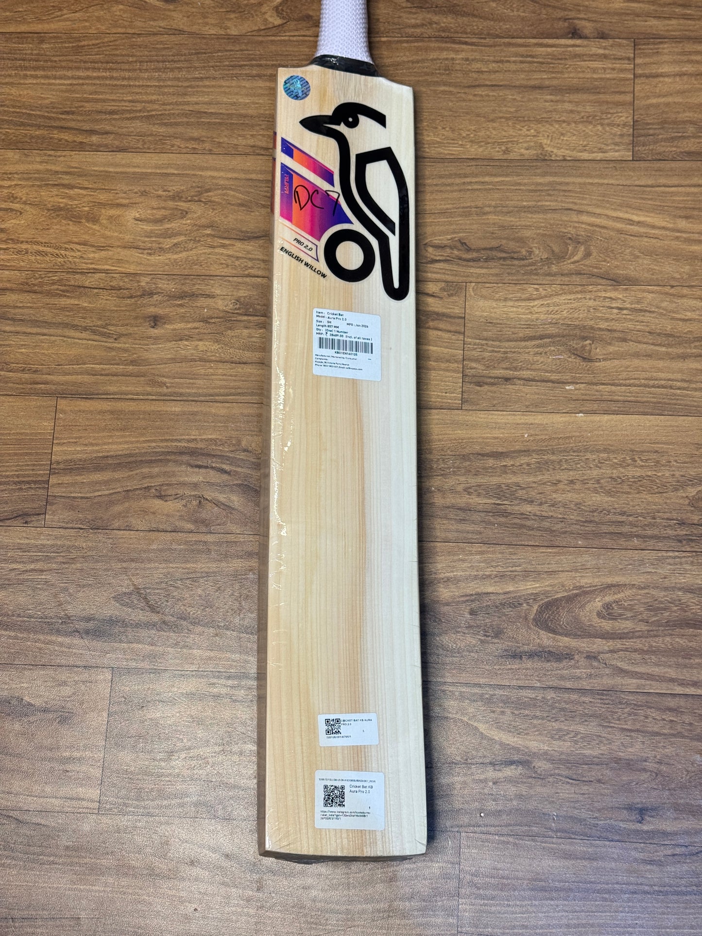 KOOKABURRA AURA PRO 2.0 ENGLISH WILLOW CRICKET BAT - SH