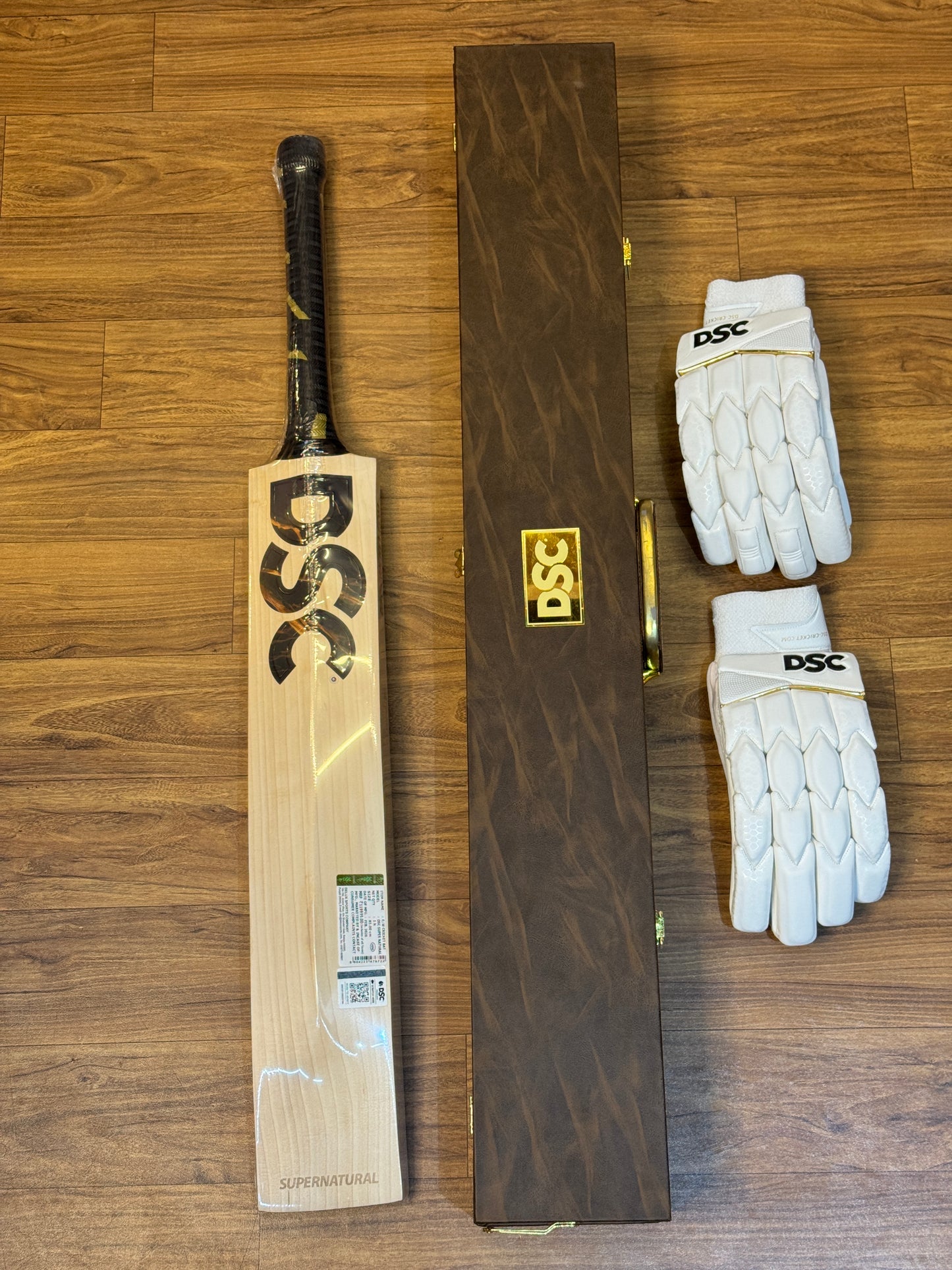 DSC SUPERNATURAL ENGLISH WILLOW CRICKET BAT(BLACK MARBLE)-SH