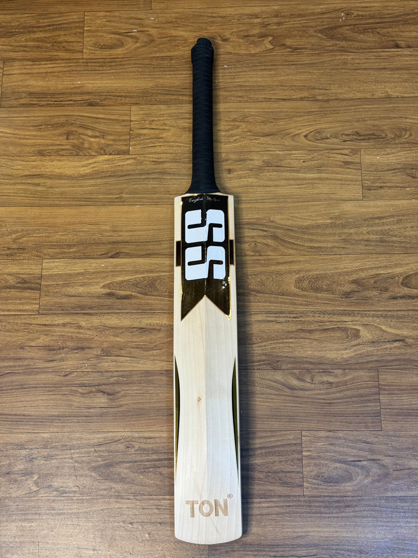 SS TOP GRADE ELITE ENGLISH WILLOW CRICKET BAT - SH