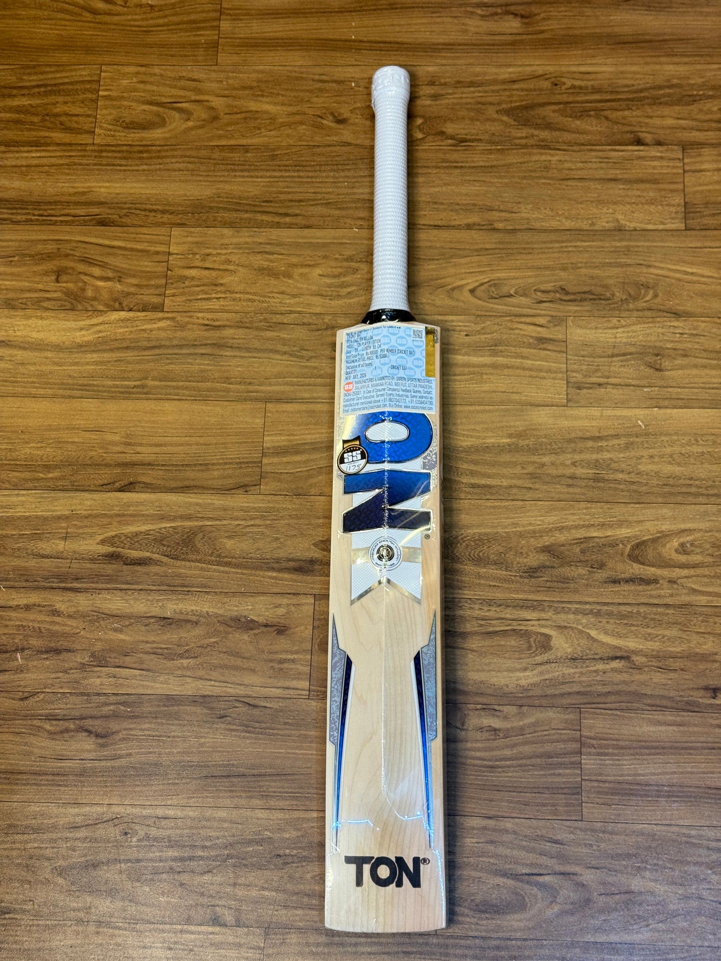 SS TON PLAYER EDITION ENGLISH WILLOW CRICKET BAT-SH