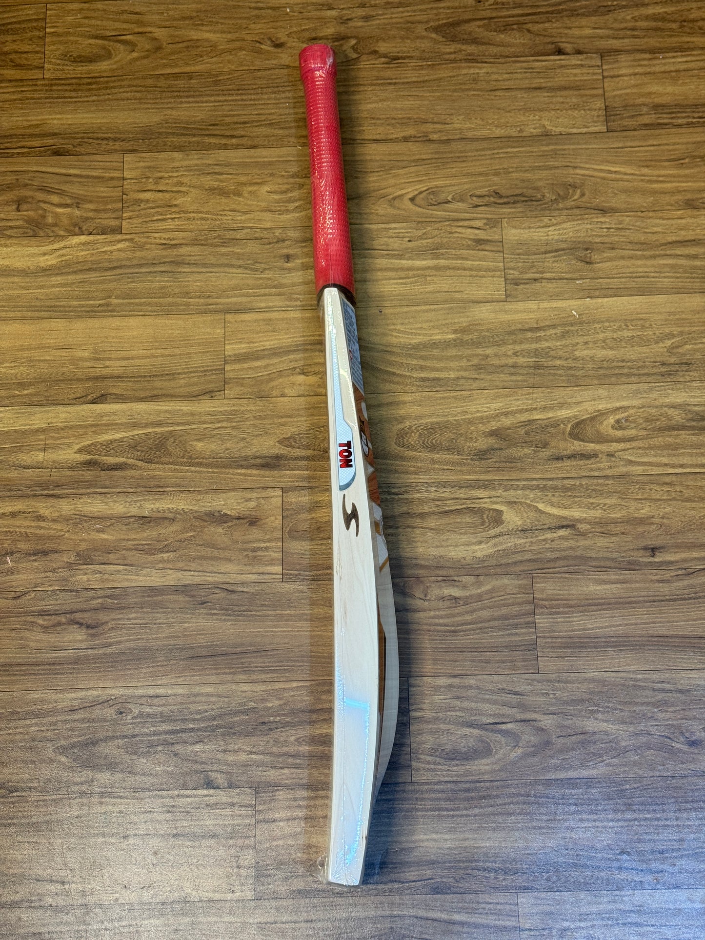 SS TON GOLD EDITION ENGLISH WILLOW CRICKET BAT-SH