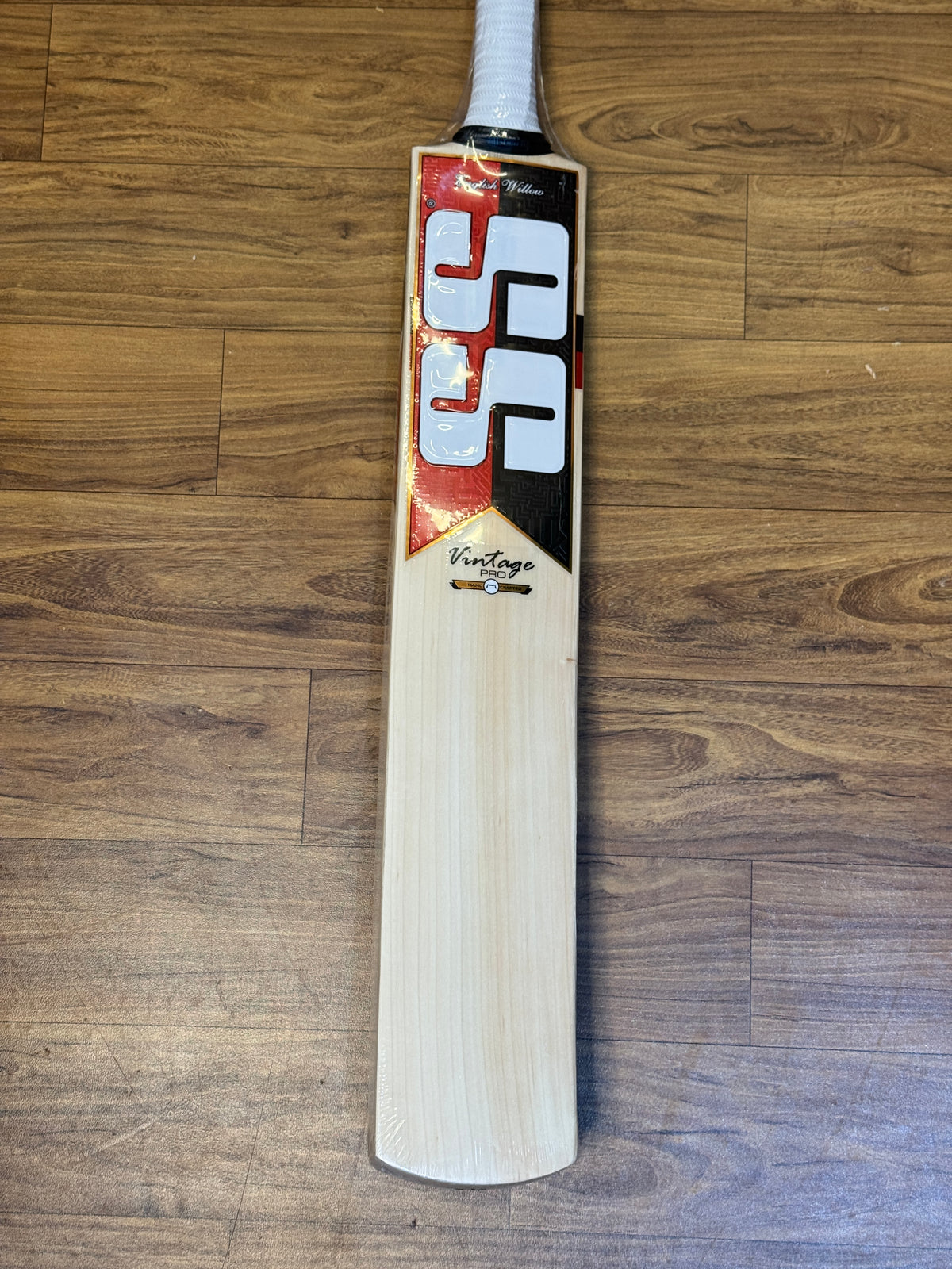SS VINTAGE PRO ENGLISH WILLOW CRICKET BAT - SH