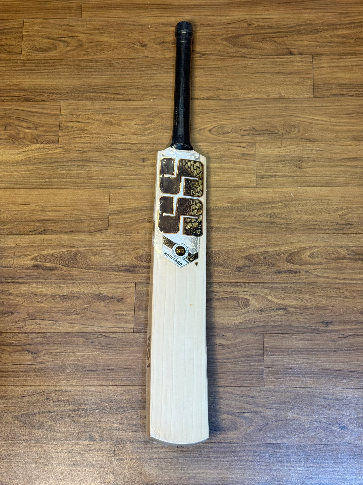 SS HERITAGE ENGLISH WILLOW CRICKET BAT-SH