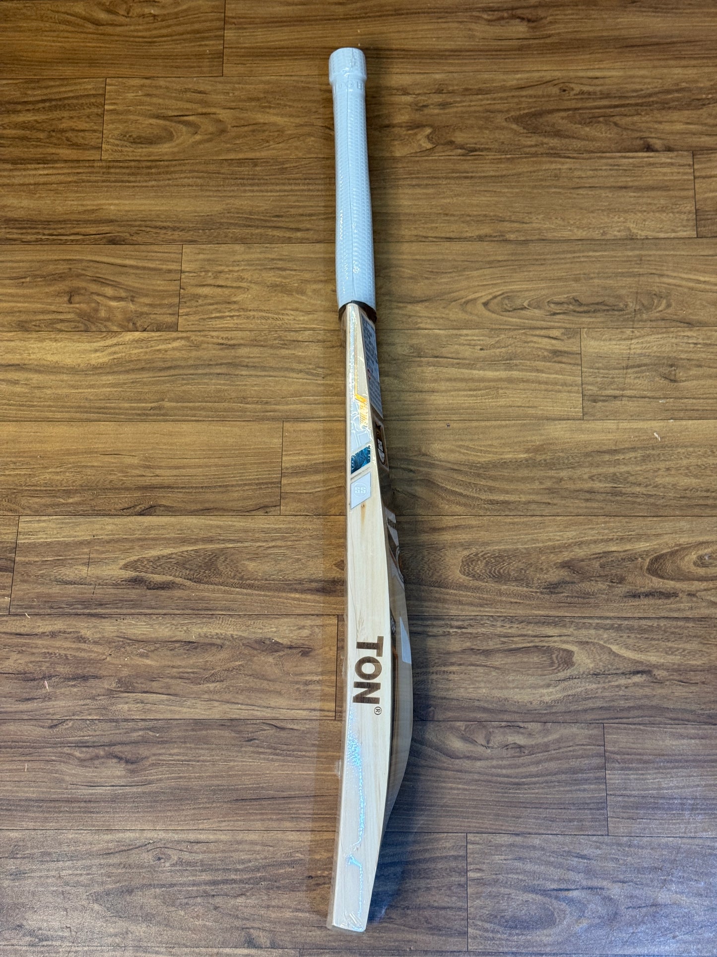 SS TON PREMIUM ENGLISH WILLOW CRICKET BAT-SH