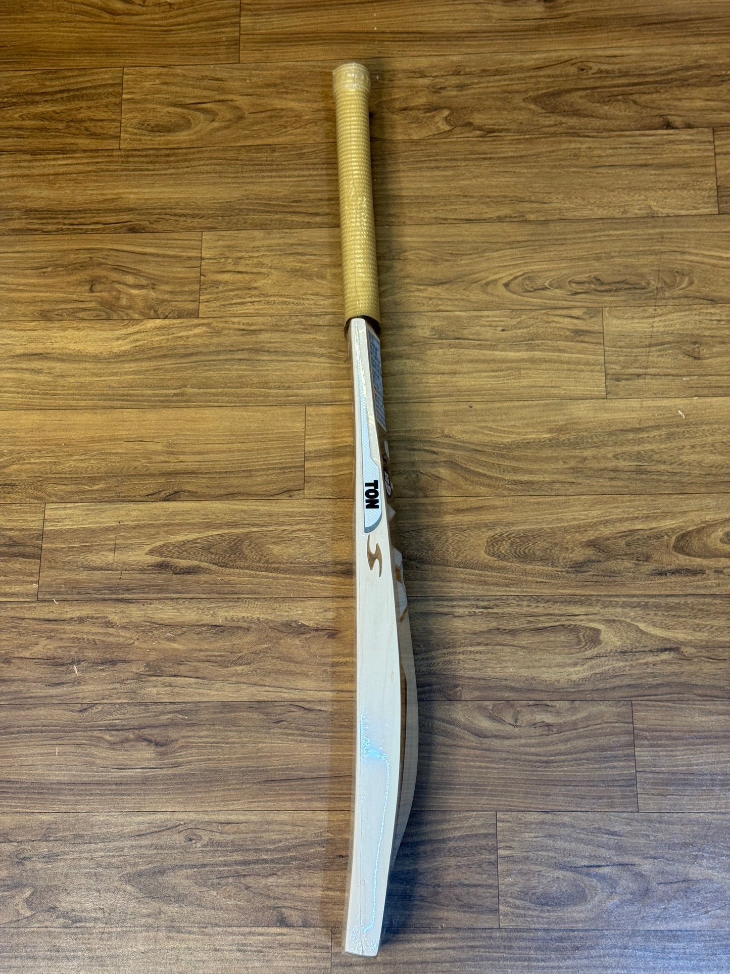 SS TON LEGEND ENGLISH WILLOW CRICKET BAT-SH