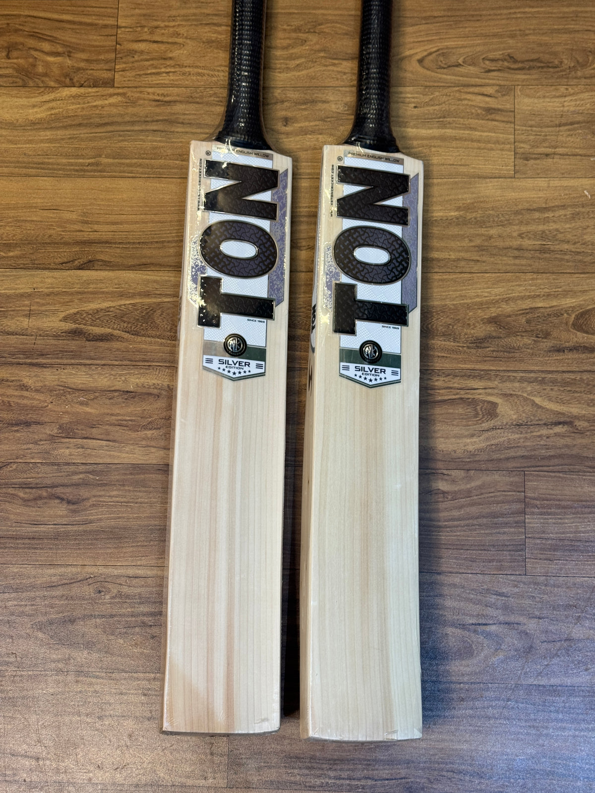 SS TON SILVER EDITION ENGLISH WILLOW CRICKET BAT-SH